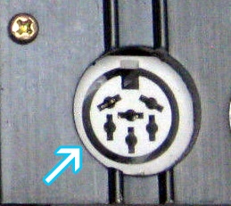 6-pin radio socket